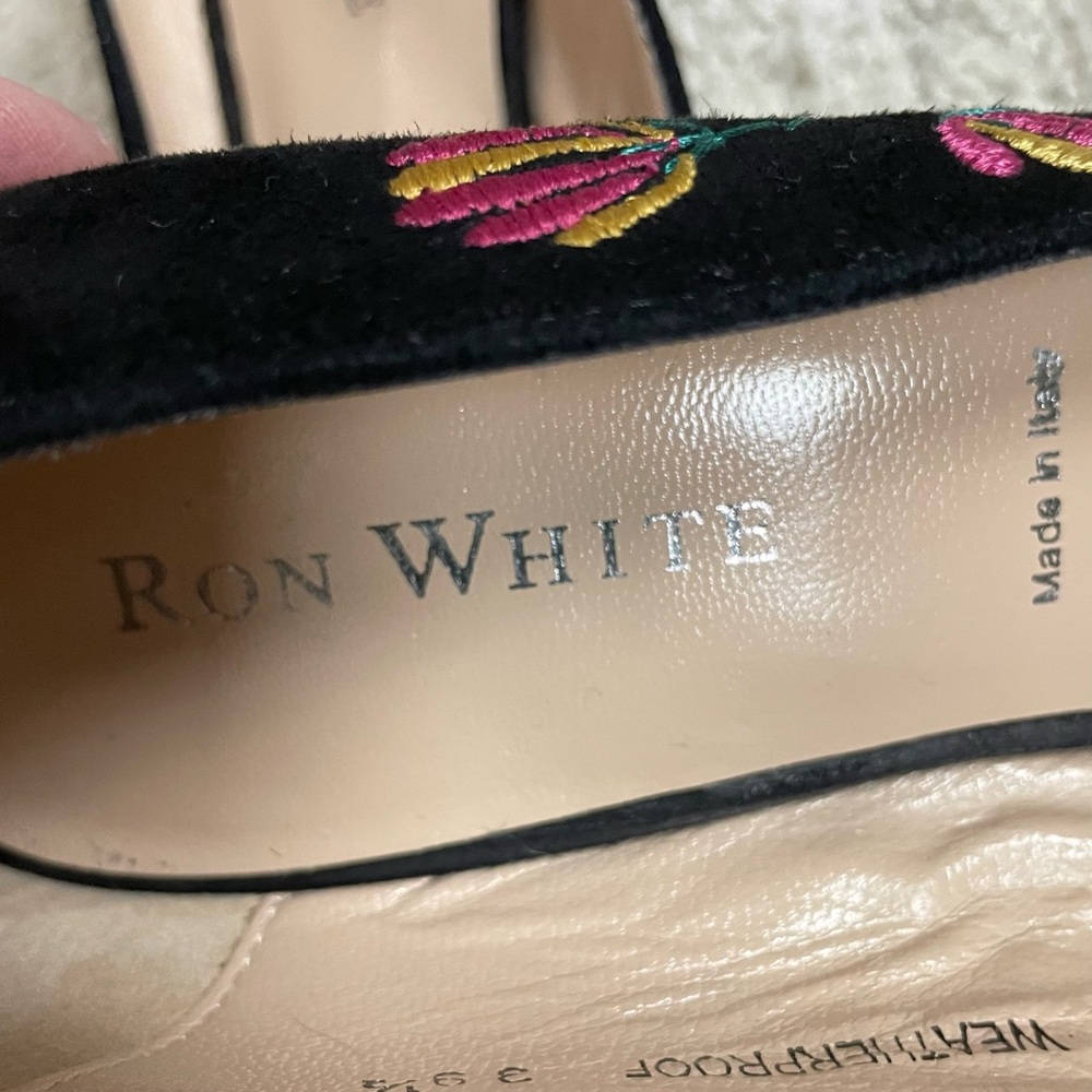NEW! Women's RON WHITE Black Suede DOREEN Flower Embroidered BLOCK Heel PUMPS - Picture 6 of 8